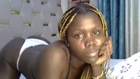 sweet_melodiyy online show from 12, 4, 2026