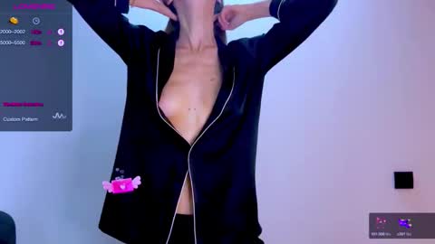 Mia online show from 22, 12, 2025