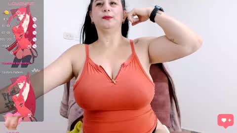Snapshot of sweet_monsalve34 chatting on 9, 4, 2026 MONSALVE online show from 9, 4, 2026