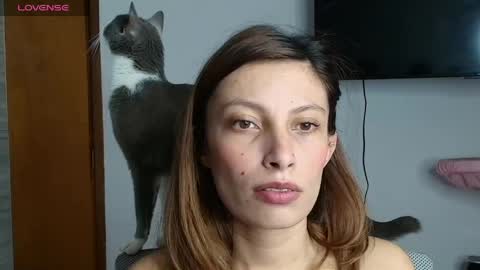 sweet_moon_v_ online show from 16, 4, 2026