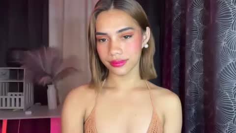 Snapshot of sweet_nikki03 chatting on 2, 11, 2025 sweet_nikki03 online show from 2, 11, 2025