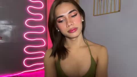 Snapshot of sweet_nikki03 chatting on 18, 4, 2026 sweet_nikki03 online show from 18, 4, 2026