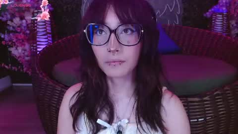 Snapshot of sweet_roxanee chatting on 13, 7, 2026 Roxanee online show from 13, 7, 2026