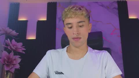 Santiago online show from 11, 10, 2025