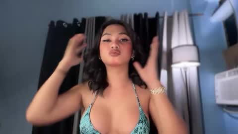Snapshot of sweet_scarllet12 chatting on 18, 5, 2026 SCARLLET online show from 18, 5, 2026