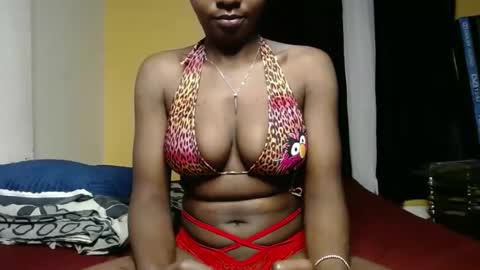 ellanah Tracie online show from 22, 2, 2025