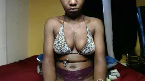 ellanah Tracie online show from 10, 3, 2025