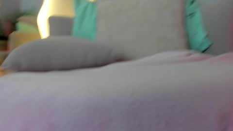 Snapshot of sweet_skiinny chatting on 15, 10, 2025 Adeline online show from 15, 10, 2025