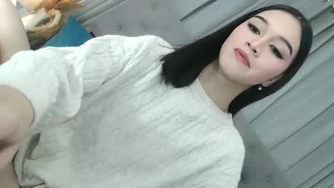 sweet_tatiana28 online show from 12, 4, 2026