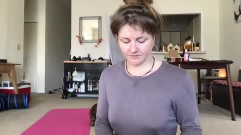 Heidi Brenner - Please check bio for schedule  FAQ online show from 4, 6, 2026