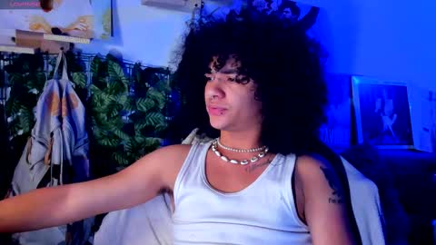 Steven independent model online show from 6, 3, 2025