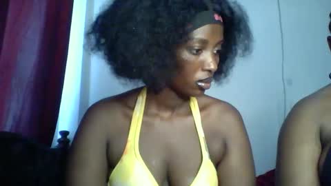 Snapshot of sweet_zuri3 chatting on 8, 11, 2025 zuri online show from 8, 11, 2025
