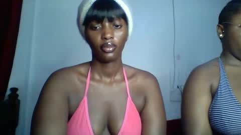 Snapshot of sweet_zuri3 chatting on 14, 11, 2025 zuri online show from 14, 11, 2025