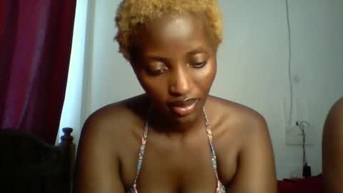 Snapshot of sweet_zuri3 chatting on 15, 11, 2025 zuri online show from 15, 11, 2025