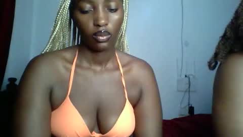 Snapshot of sweet_zuri3 chatting on 27, 11, 2025 zuri online show from 27, 11, 2025