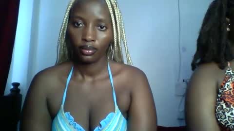 Snapshot of sweet_zuri3 chatting on 28, 11, 2025 zuri online show from 28, 11, 2025