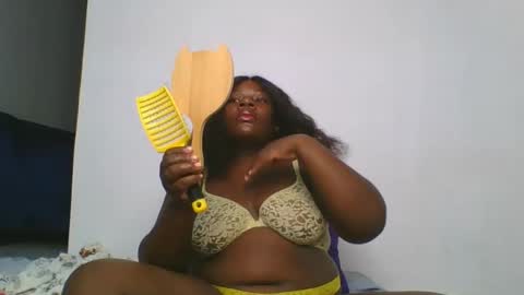 Snapshot of sweetafricangal chatting on 16, 1, 2025 NASHA online show from 16, 1, 2025