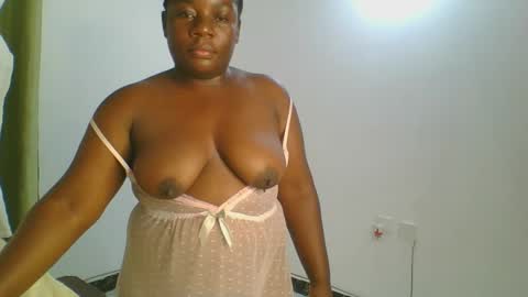 Snapshot of sweetafricangal chatting on 5, 2, 2025 NASHA online show from 5, 2, 2025