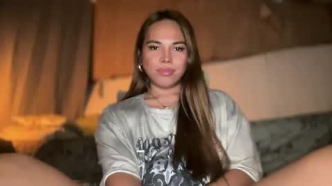 Snapshot of sweetalexa19 chatting on 1, 1, 2025 alexa your one and only queen online show from 1, 1, 2025