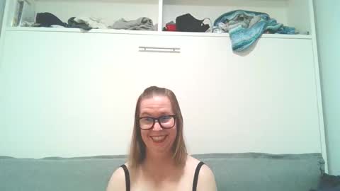 sweetandnaughty123 online show from 16, 3, 2026