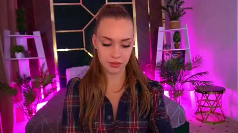 SweetAngellic online show from 21, 9, 2025