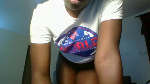 Snapshot of sweetass_02 chatting on 3, 1, 2025 bianca online show from 3, 1, 2025
