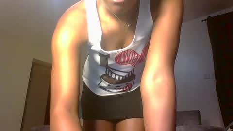 Snapshot of sweetass_02 chatting on 9, 3, 2025 bianca online show from 9, 3, 2025