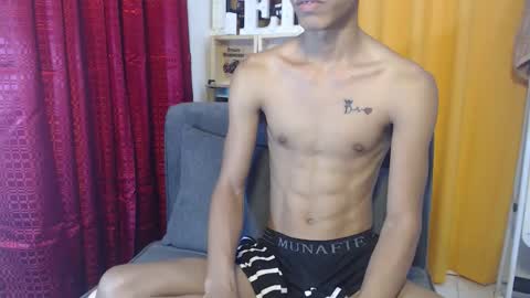 Snapshot of sweetbigcockz chatting on 17, 11, 2025 sweetbigcockz online show from 17, 11, 2025