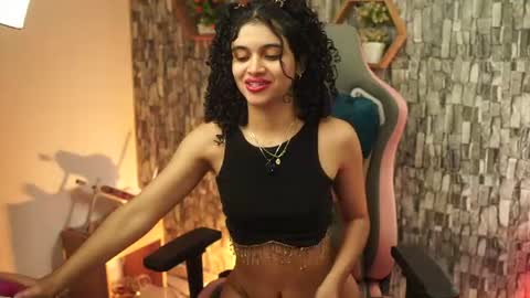 Snapshot of sweetbonii chatting on 9, 7, 2026 Salom independent model online show from 9, 7, 2026