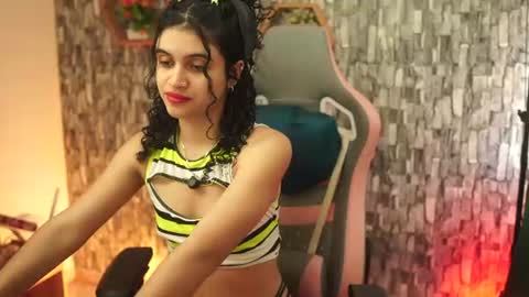 Snapshot of sweetbonii chatting on 16, 7, 2026 Salom independent model online show from 16, 7, 2026