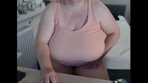 Sweetboobs85h online show from 3, 10, 2025