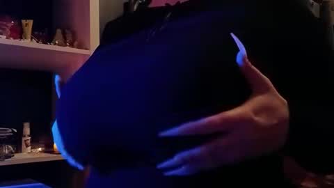 Snapshot of sweetcalciferr chatting on 30, 11, 2025 sweetcalciferr online show from 30, 11, 2025