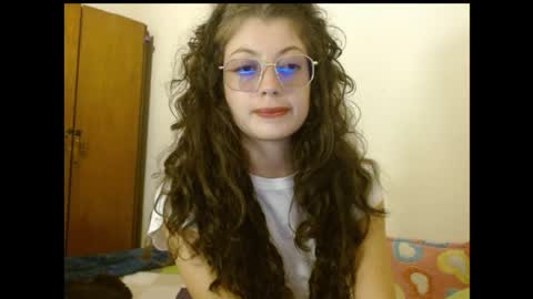 sweetcalm_ online show from 20, 5, 2026