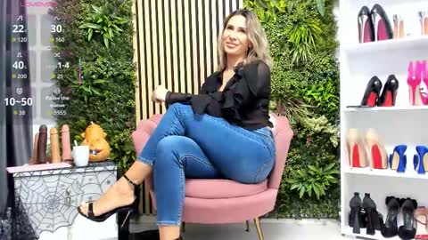 Snapshot of sweetcherry30_ chatting on 31, 10, 2025 Cherry online show from 31, 10, 2025