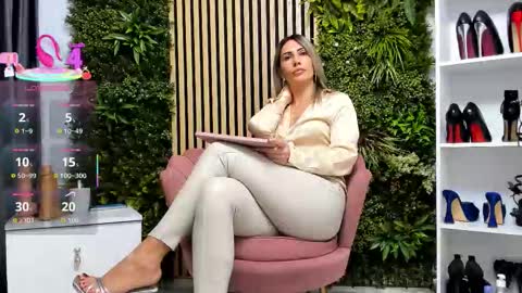 Snapshot of sweetcherry30_ chatting on 13, 11, 2025 Cherry online show from 13, 11, 2025