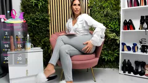 Snapshot of sweetcherry30_ chatting on 14, 11, 2025 Cherry online show from 14, 11, 2025