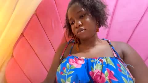 Snapshot of sweetcoochiex chatting on 30, 10, 2025 sweetcoochiex online show from 30, 10, 2025