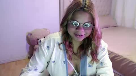 Snapshot of sweetcristalh chatting on 11, 11, 2025 Cristal online show from 11, 11, 2025