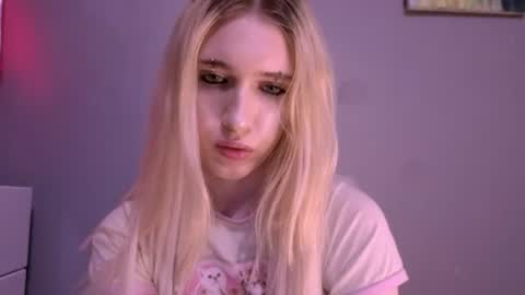 sweetcrystalll online show from 2, 8, 2026