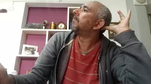 sweetcuervo independent model online show from 27, 4, 2026