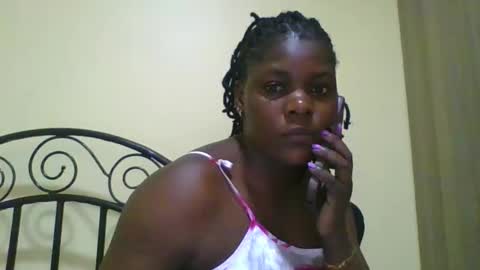 Snapshot of sweetdarkskin chatting on 3, 11, 2025 CLARIS online show from 3, 11, 2025