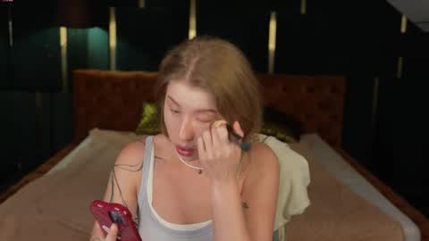 Snapshot of sweetdesiree_ chatting on 26, 9, 2025 Amelia online show from 26, 9, 2025