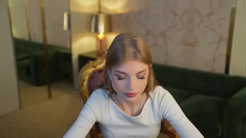 Snapshot of sweetdesiree_ chatting on 6, 10, 2025 Amelia online show from 6, 10, 2025