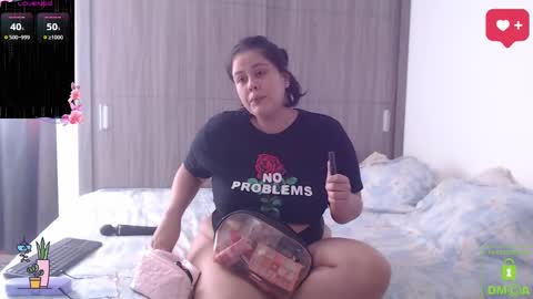 Snapshot of sweetdesires_ chatting on 11, 2, 2025         online show from 11, 2, 2025