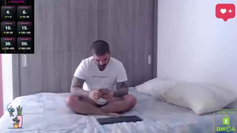 Snapshot of sweetdesires_ chatting on 17, 9, 2025         online show from 17, 9, 2025
