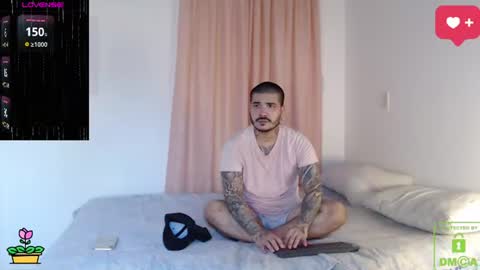 Snapshot of sweetdesires_ chatting on 19, 6, 2026 online show from 19, 6, 2026