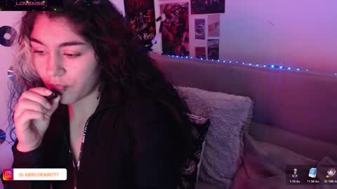 Abril online show from 23, 10, 2025