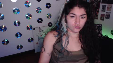 Abril online show from 14, 11, 2025