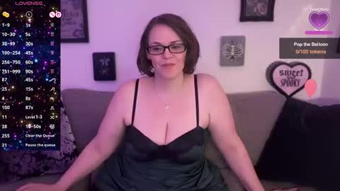 Snapshot of sweeteileen887 chatting on 10, 11, 2025 Eileen online show from 10, 11, 2025