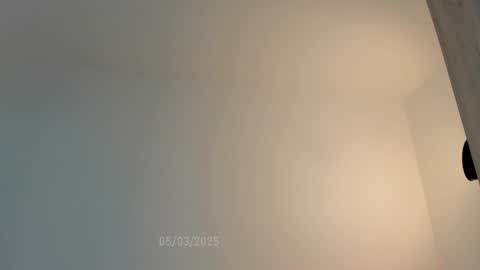 Snapshot of sweetest_bella chatting on 5, 3, 2025 Bella online show from 5, 3, 2025